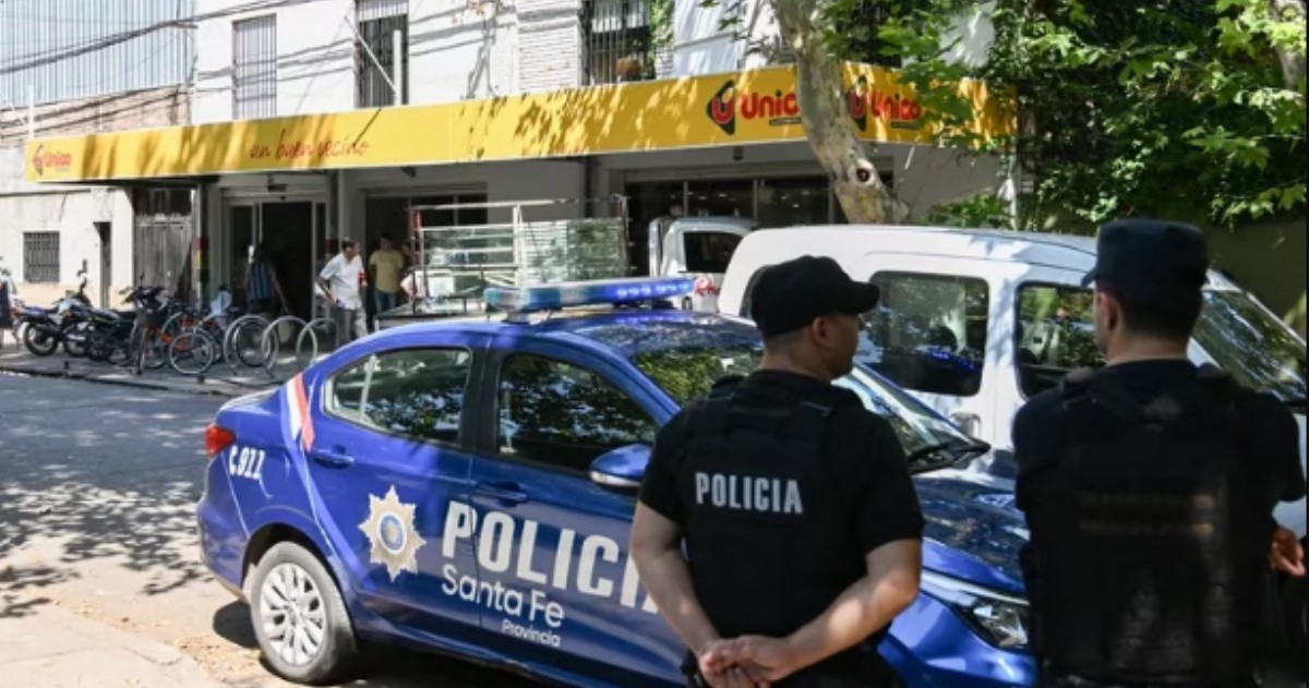 Se trata de la capilla Santa Rita, ubicada en el barrio Ludueña, uno de los territorios más calientes de la ciudad y donde suele verse a personal de Gendarmería.