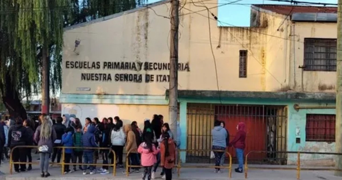 En lo que va del año, seis instituciones escolares fueron atacadas por delincuentes; incluso, un nene de 6 años fue herido en el tobillo por un impacto de bala