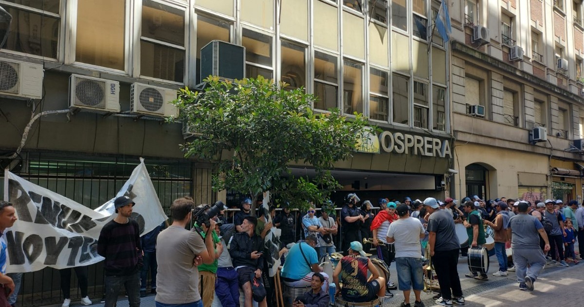 Solo hubo autoconvocados en la marcha.