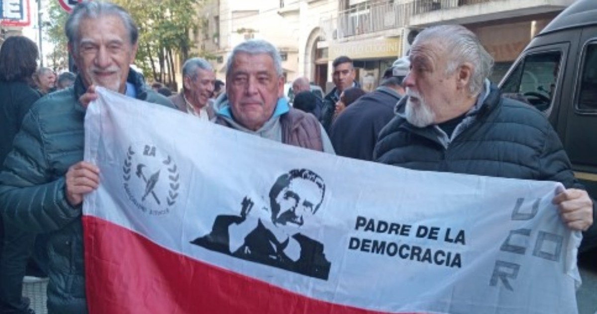 Con durísimas críticas al Gobierno, Federico Storani afirmó que la multitud expresó bronca por la situación económica