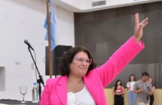 La difusión de un ejercicio grupal de funcionarios en Mar Chiquita desató críticas hacia la conducción educativa local