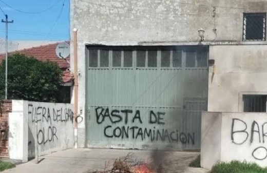Chicos con irritación respiratoria y vuelcos clandestinos: Mar del Plata pone en jaque a las harineras portuarias