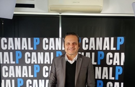 En su lanzamiento para CABA, Marcelo Peretta cargó contra la cultura woke y defendió la batalla cultural