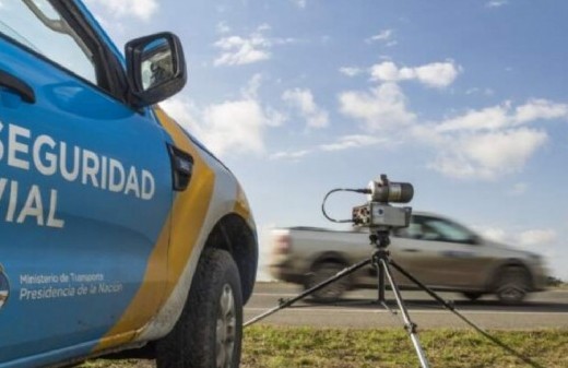 Mar Chiquita extiende las fotomultas mientras persisten dudas sobre recaudación, contratos y beneficios privados