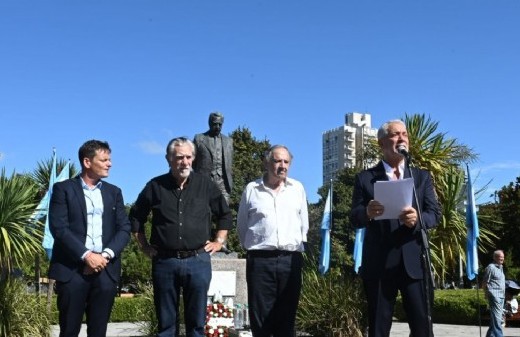 La Plata: emotivo discurso de Federico Storani en el homenaje a Raúl Alfonsín