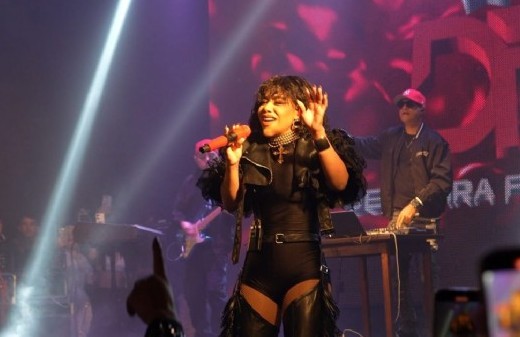 Noche de hits románticos: Makano, Demphra y Aspirante vuelven a encender Buenos Aires