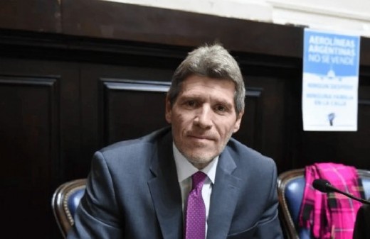 El legislador bonaerense Castello denunció la "voracidad fiscal" de "varios intendentes"