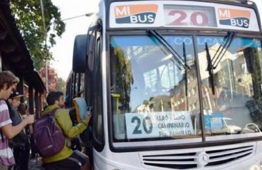 Rio Negro: Cortés abre la billetera y Mi Bus ya recibió casi 2 mil millones en 2026