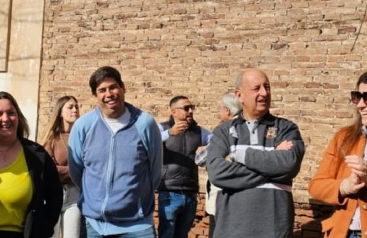 Un acto libertario que terminó a los gritos: vecinos denunciaron descontrol y falta de respeto en Navarro