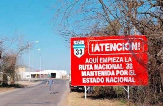 Exigen respuestas a Vialidad por el deterioro que obliga a conductores a enfrentar baches, desniveles y maniobras riesgosas