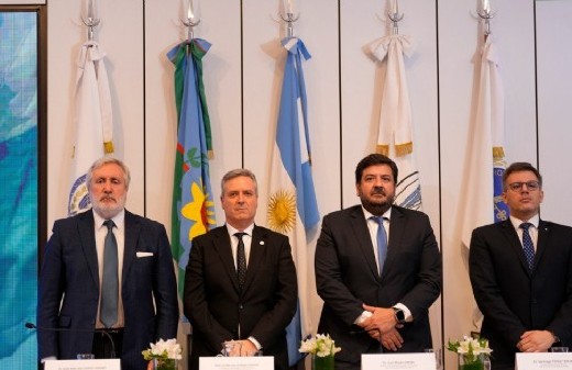 Guillermo Longhi asumió su segundo mandato al frente del Colegio de Escribanos bonaerense